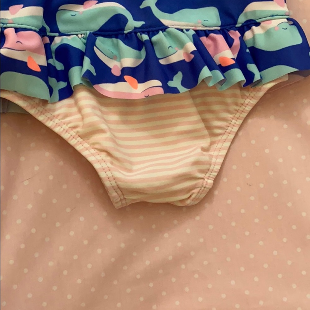 Swimsuit - Picture 2 of 4